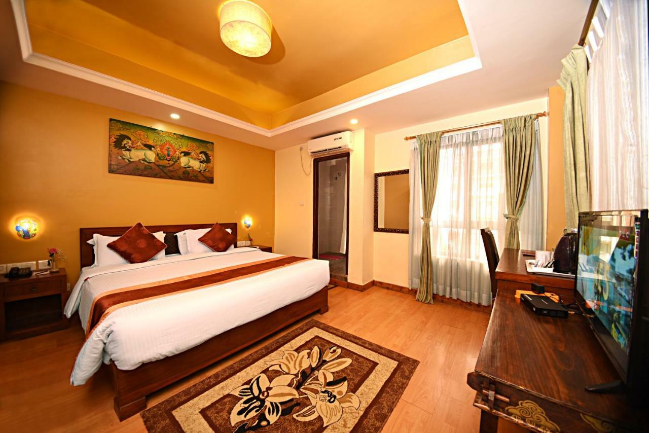 Dom Himalaya Hotel Катманду Экстерьер фото